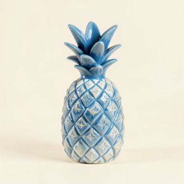 Mcwilliams Pineapple Sculpture (synthetic illustration; no displayed measurements)