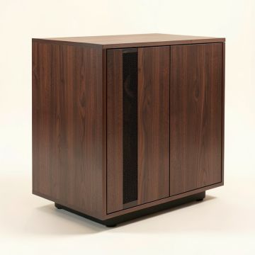 Garret Server (synthetic illustration; no displayed measurements)