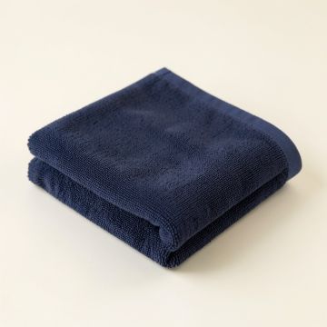 Willow Crest Bath Towel - Navy (synthetic illustration; no displayed measurements)