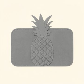 Pineapples 18.5 '' Placemat (synthetic illustration; no displayed measurements)