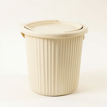 Ash Brook Closed Garden Compost Bin - Cream (synthetic illustration; no displayed measurements)