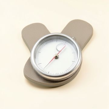 Flip Flop Poly Resin Clock With Thermometer (synthetic illustration; no displayed measurements)