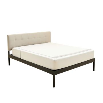Aisha 46.9 '' Steel Platform Bed