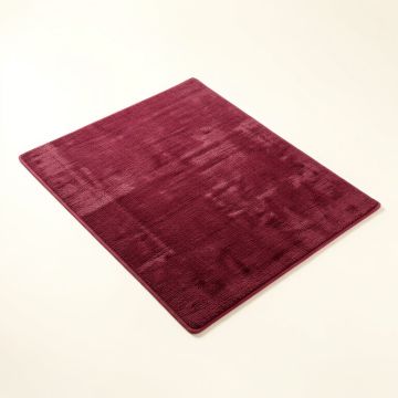 Tufted Wool Magenta Area Rug (synthetic illustration; no displayed measurements)