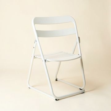 Moss Bridge Folding Outdoor Chair - White (synthetic illustration; no displayed measurements)