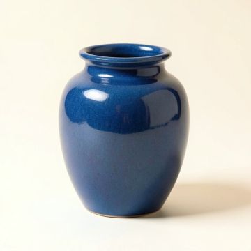 Kiantone Urn (synthetic illustration; no displayed measurements)