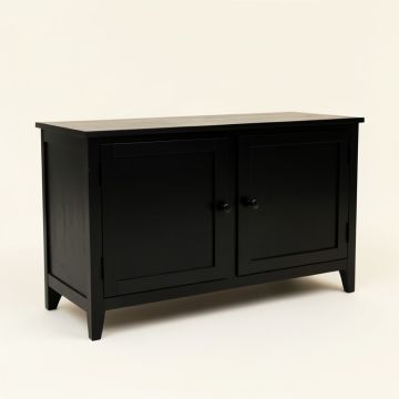 Lilah Server (synthetic illustration; no displayed measurements)