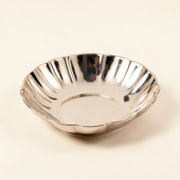 Petherton Shell Platter (synthetic illustration; no displayed measurements)