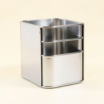 Can Organizer (synthetic illustration; no displayed measurements)