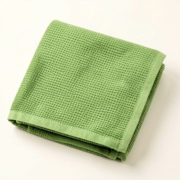 Alder Canyon Bath Towel - Green (synthetic illustration; no displayed measurements)