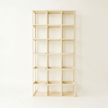 Cedar Bluff Empty Vertical Garden Frame - Ivory (synthetic illustration; no displayed measurements)
