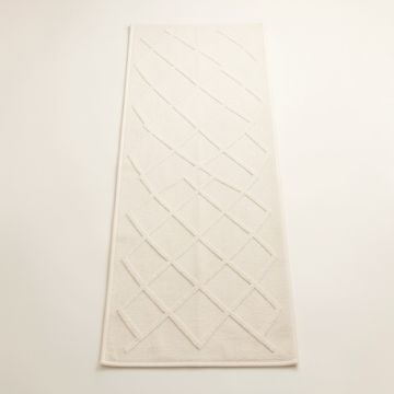 Maple Crest Narrow Runner Rug - Cream (synthetic illustration; no displayed measurements)